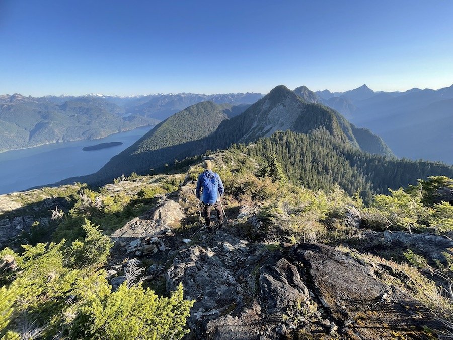 A minor detour for one last morning view on Panorama Ridge, Golden Ears Trail