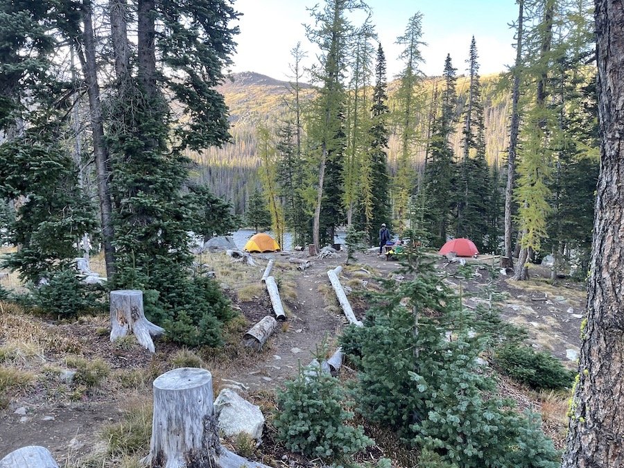 Campsites at Quiniscoe Lake Campground, Cathedral Provincial Park